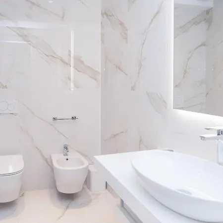Servi Deluxe Apartament *